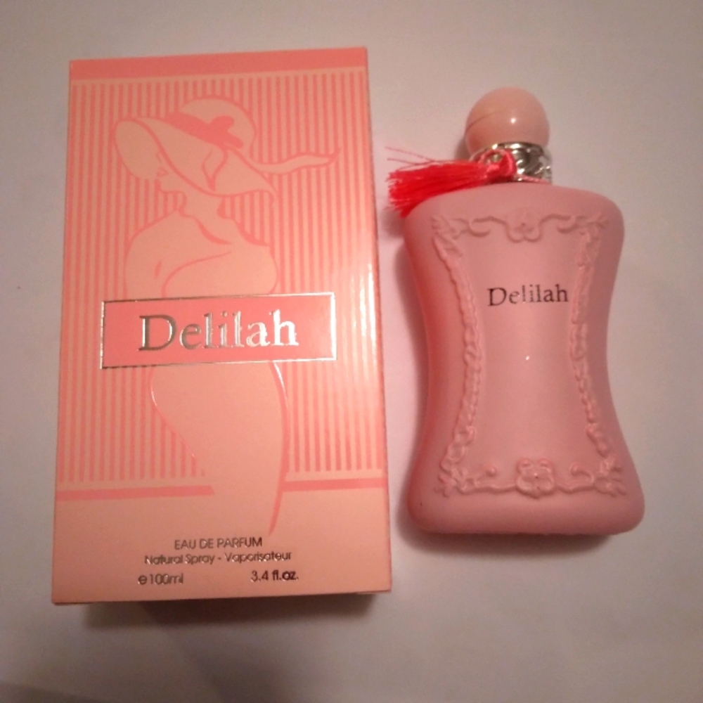 Delilah Pink Eau de Parfum Spray